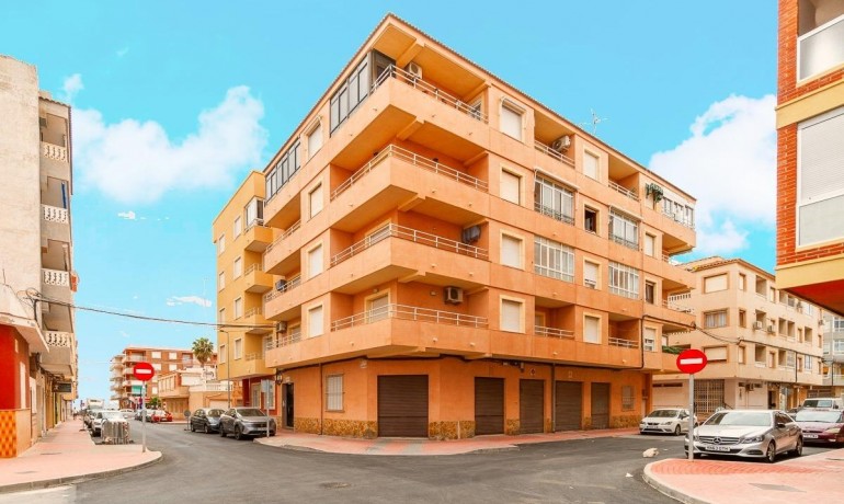 Herverkoop - Appartement / Flat -
Torrevieja* - Playa de los Naufragos