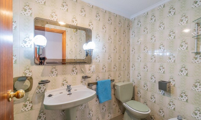 Herverkoop - Appartement / Flat -
Torrevieja* - Playa de los Naufragos