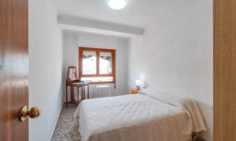 Herverkoop - Appartement / Flat -
Torrevieja* - Playa de los Naufragos