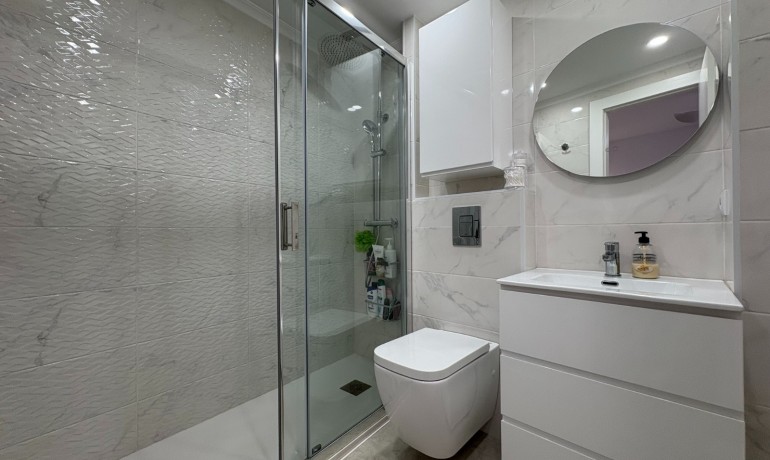 Herverkoop - Appartement / Flat -
Torrevieja* - Centro