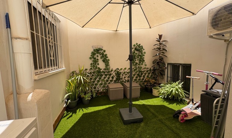 Herverkoop - Appartement / Flat -
Torrevieja* - Centro