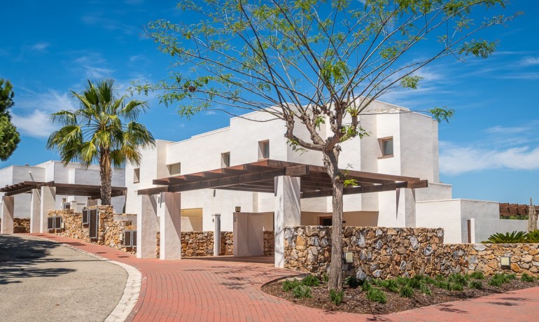 Herverkoop - Villa -
San Miguel de Salinas* - Las Colinas Golf