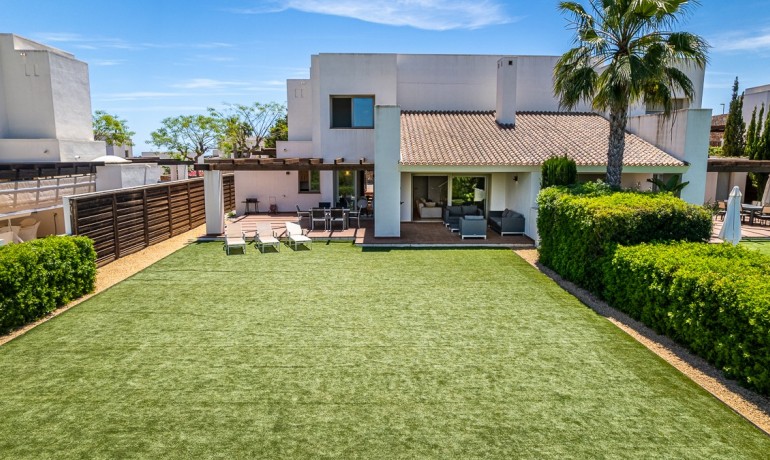 Herverkoop - Villa -
San Miguel de Salinas* - Las Colinas Golf