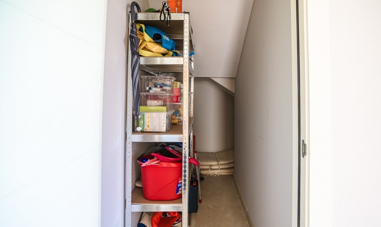 Herverkoop - Villa -
San Miguel de Salinas* - Las Colinas Golf