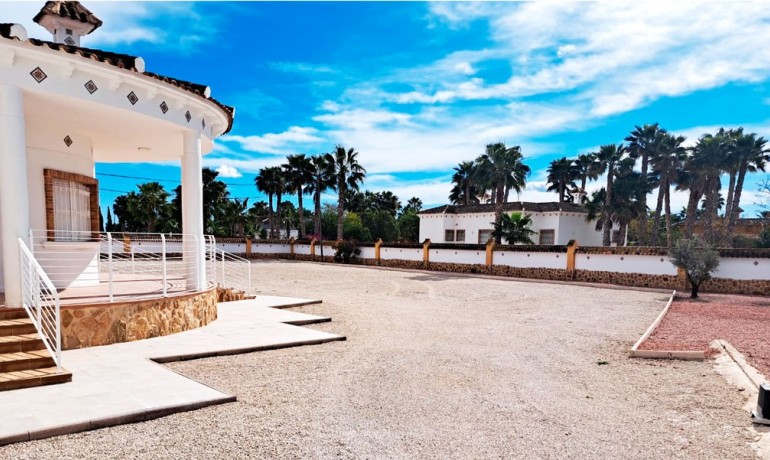 Herverkoop - Finca / Landgoed -
Catral* - Catral - Country