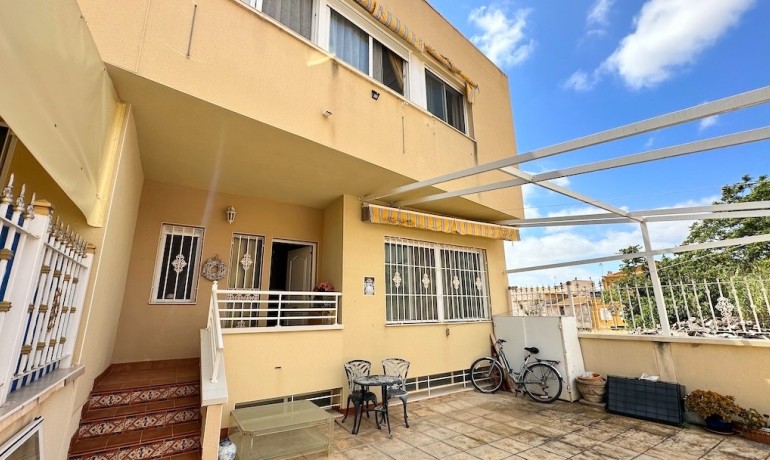 Sale - House -
Hondon de los frailes - Hondon de los Frailes*