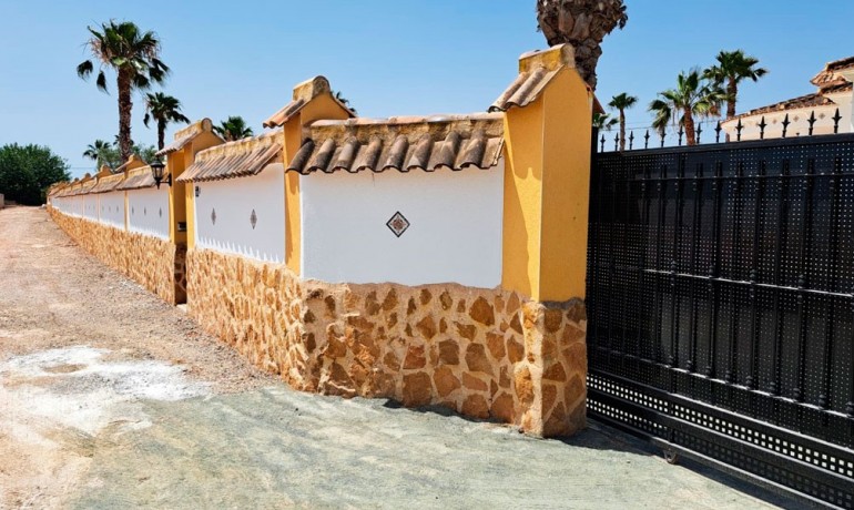 Herverkoop - Finca / Landgoed -
Catral* - Catral - Country