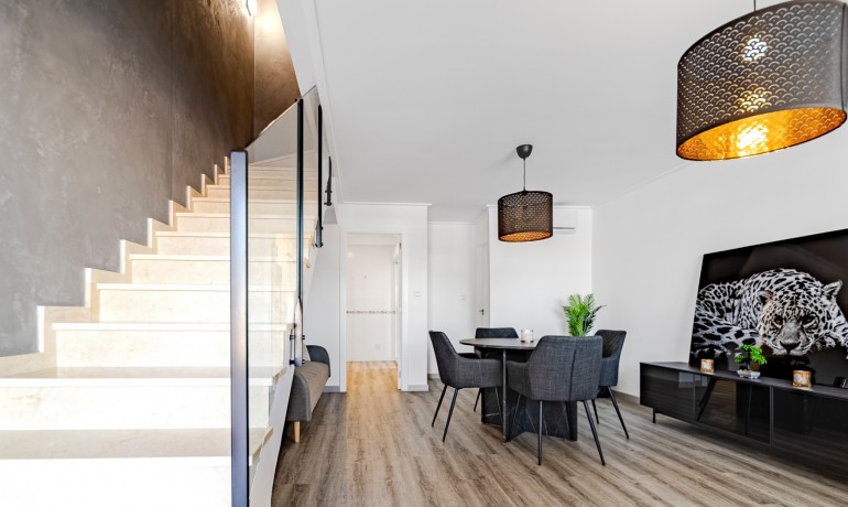 Sale - House -
Los Balcones