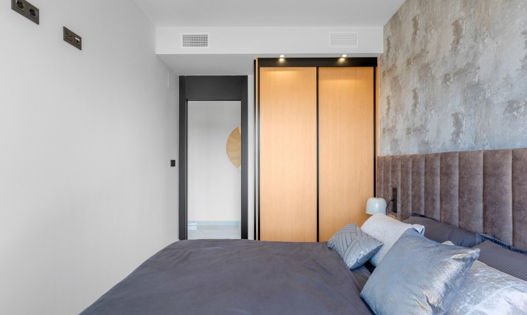 Venta - Apartamento / piso -
Orihuela Costa