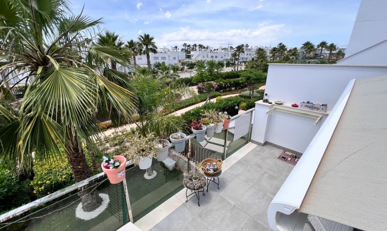 Revente - Appartement / Flat -
Entre Naranjos Vistabella Golf