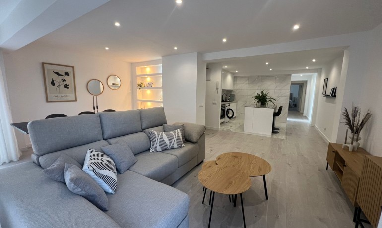 Revente - Appartement / Flat -
Torrevieja* - Torrevieja