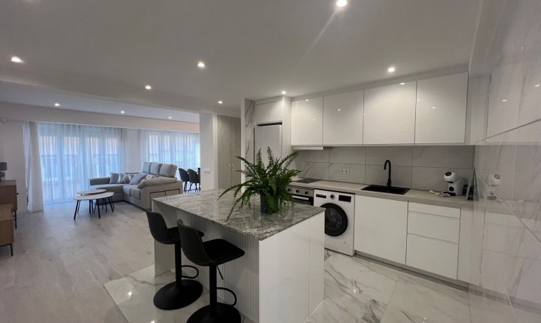 Revente - Appartement / Flat -
Torrevieja* - Torrevieja