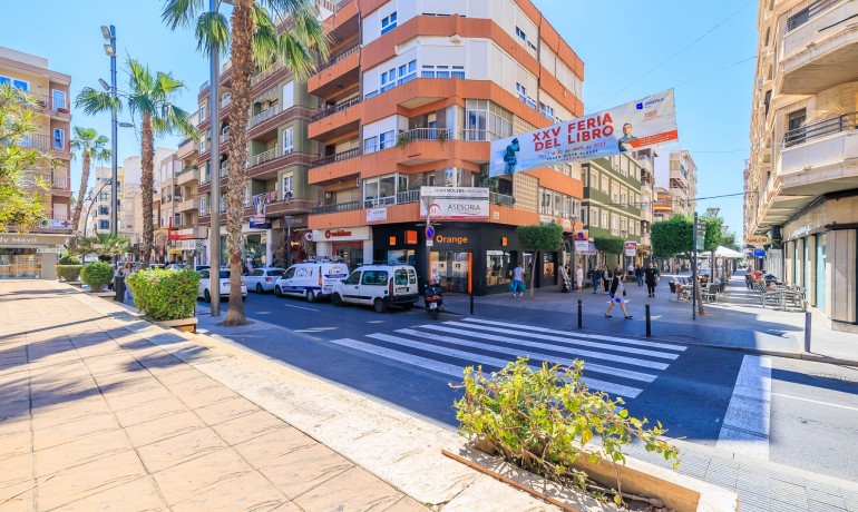Revente - Appartement / Flat -
Torrevieja* - Torrevieja