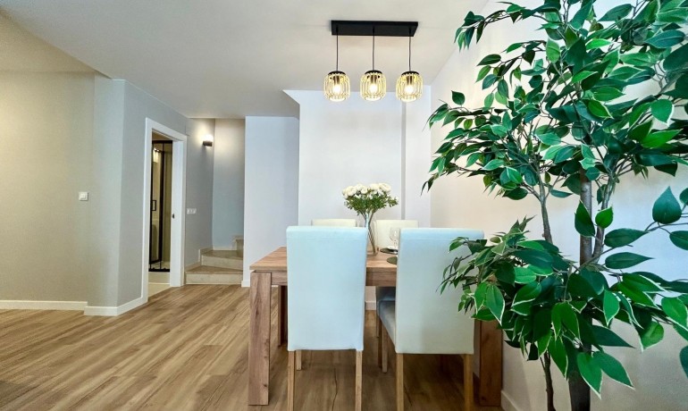 Herverkoop - Huis -
Orihuela* - Urbanización Perla del Mar