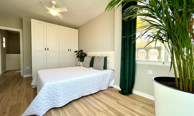 Herverkoop - Huis -
Orihuela* - Urbanización Perla del Mar