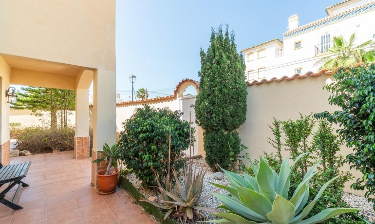 Herverkoop - Villa -
Torrevieja* - La Mata