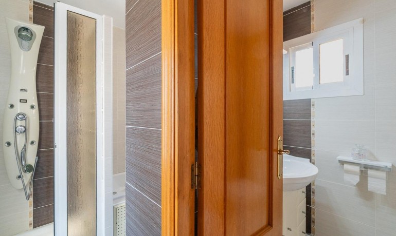 Herverkoop - Villa -
Torrevieja* - La Mata