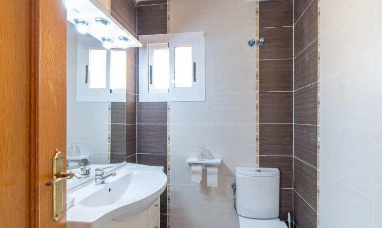 Herverkoop - Villa -
Torrevieja* - La Mata