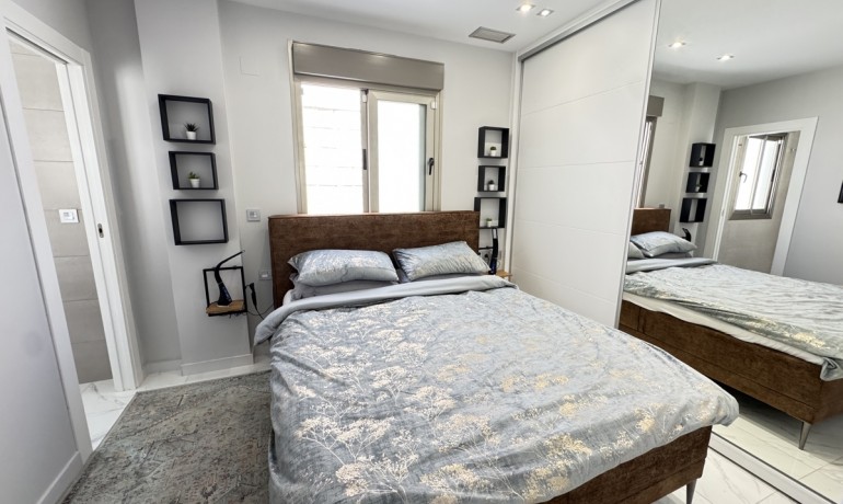 Herverkoop - Villa -
Villamartin