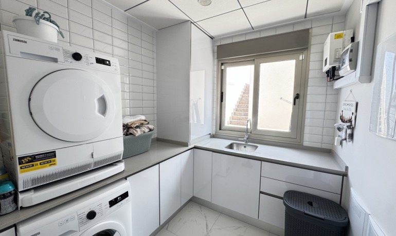 Herverkoop - Villa -
Villamartin