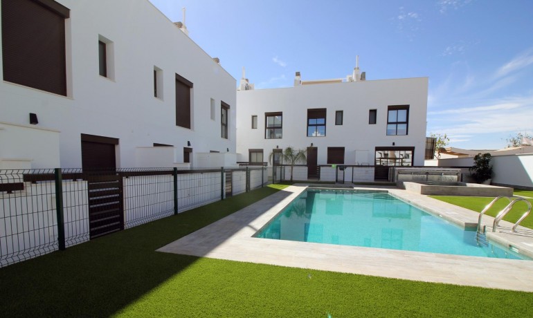 Nieuwbouw - Villa -
Pilar de la Horadada* - parque Andromeda