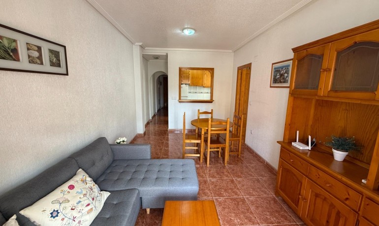 Herverkoop - Appartement / Flat -
Torrevieja* - Estacion de autobuses