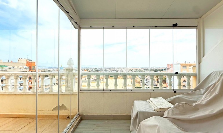 Revente - Appartement / Flat -
Torrevieja*