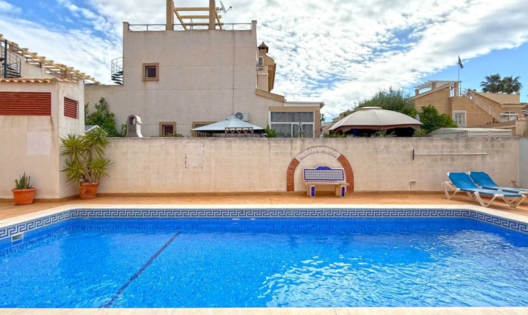 Herverkoop - Villa -
Orihuela Costa* - Los Altos*