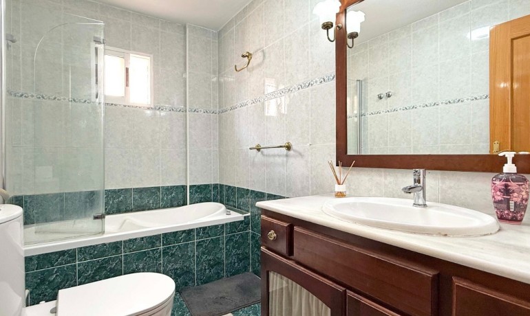 Herverkoop - Villa -
Orihuela Costa* - Los Altos*