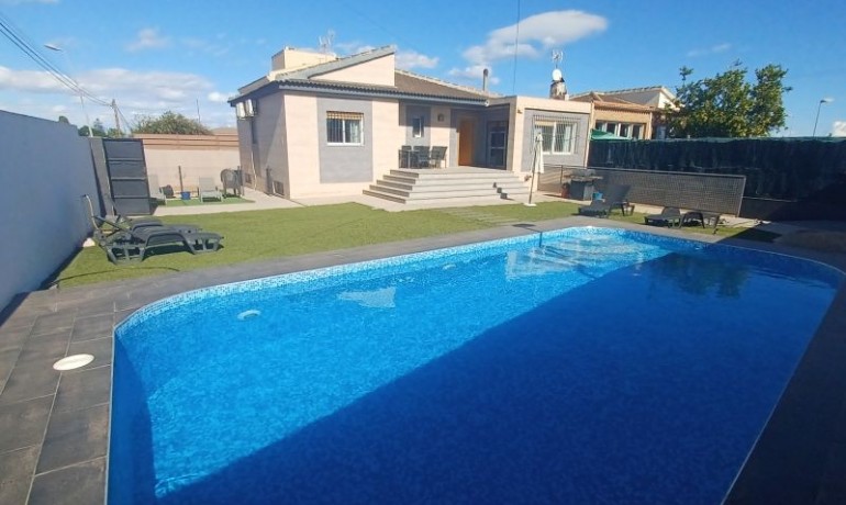 Herverkoop - Villa -
Torrevieja* - Costa Blanca