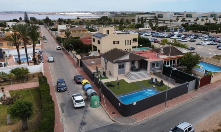 Herverkoop - Villa -
Torrevieja* - Costa Blanca