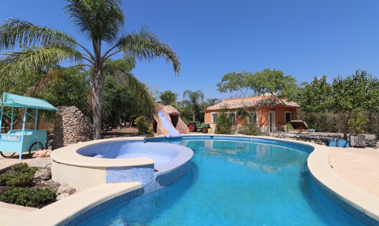 Herverkoop - Finca / Landgoed -
Catral* - Catral - Country