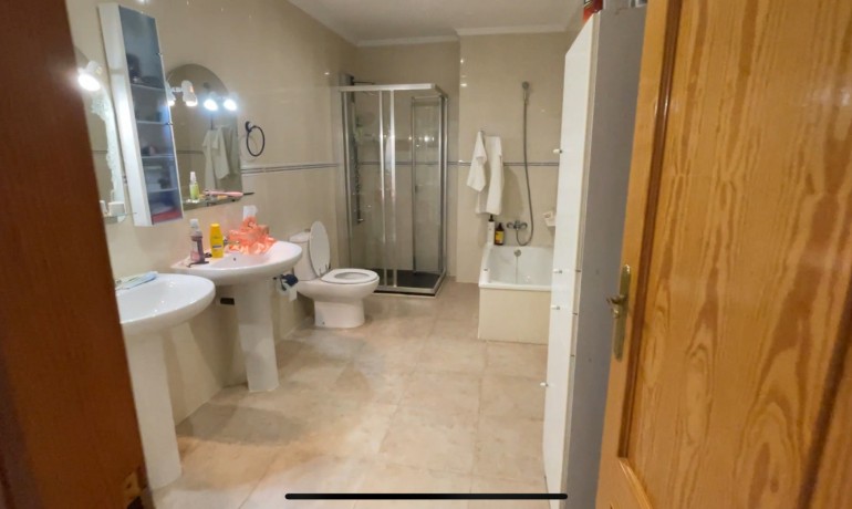 Revente - Villa -
Daya Nueva