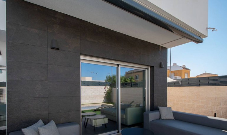 Herverkoop - Villa -
Cuidad Quesada* - Ciudad Quesada