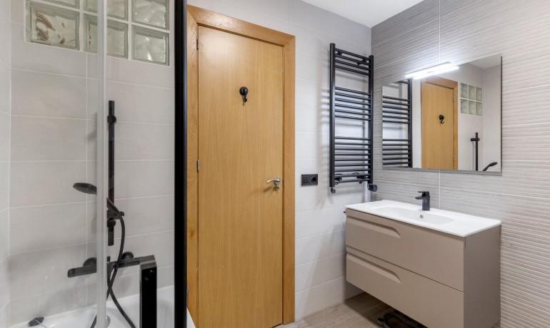 Herverkoop - Appartement / Flat -
Torrevieja* - Playa del cura