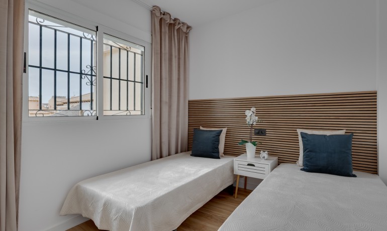 Herverkoop - Huis -
Orihuela Costa* - Orihuela Costa