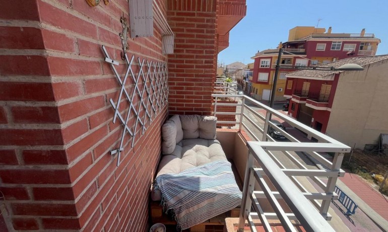 Venta - Apartamento / piso -
Algorfa