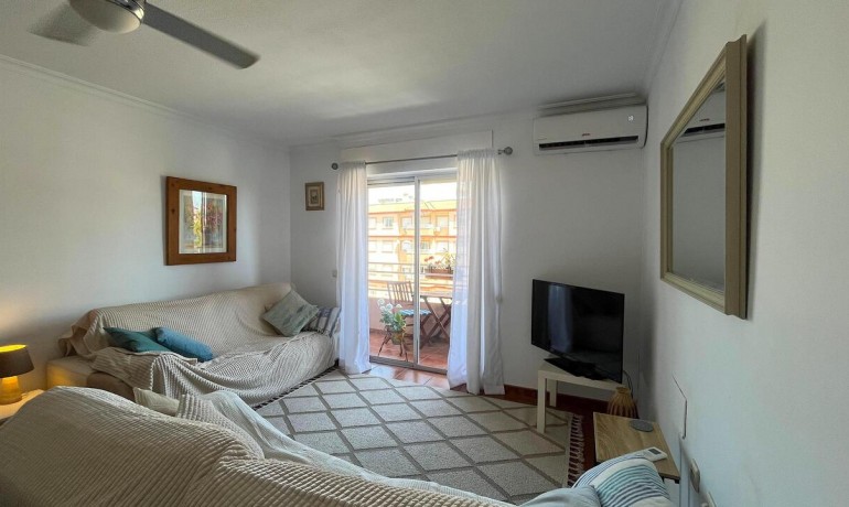 Venta - Apartamento / piso -
Algorfa