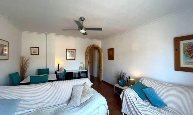 Venta - Apartamento / piso -
Algorfa