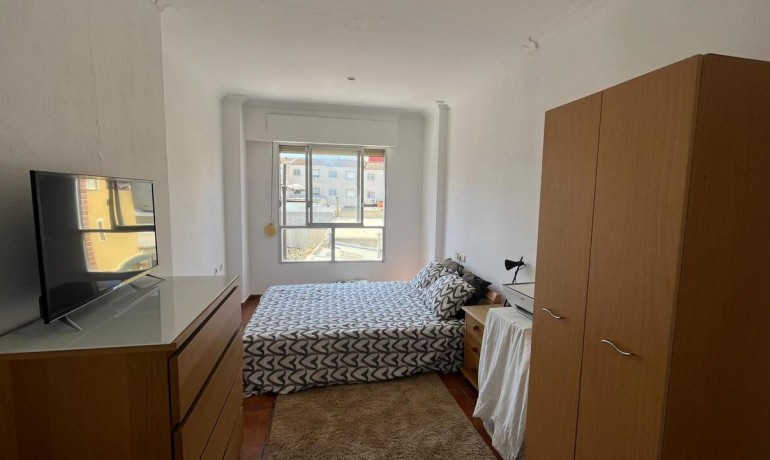 Venta - Apartamento / piso -
Algorfa
