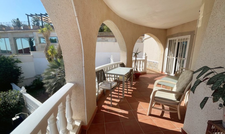 Herverkoop - Villa -
Cuidad Quesada* - Upper Golf