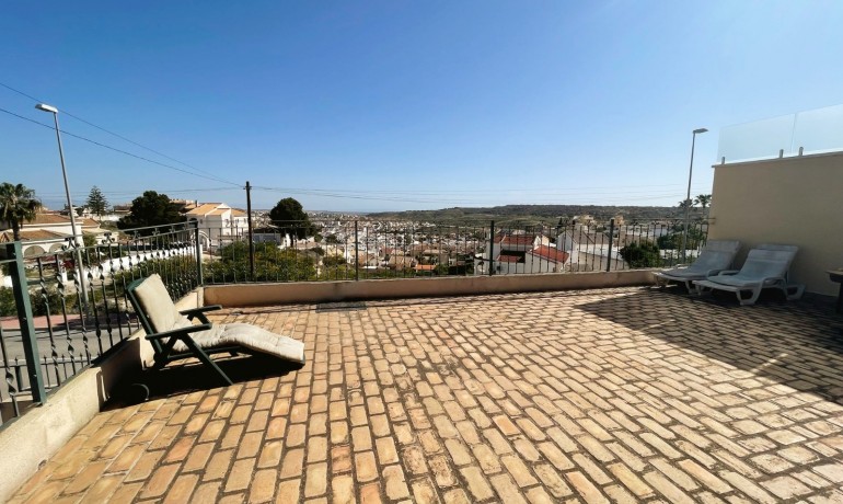 Herverkoop - Villa -
Cuidad Quesada* - Upper Golf