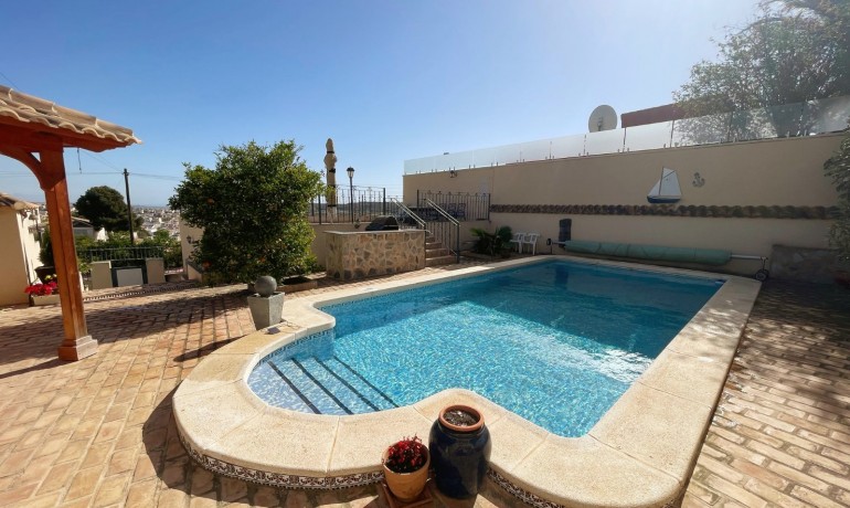 Herverkoop - Villa -
Cuidad Quesada* - Upper Golf