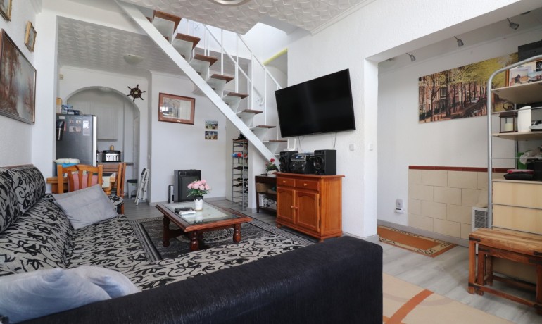 Herverkoop - Huis -
Torrevieja* - Torretas