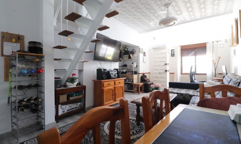 Herverkoop - Huis -
Torrevieja* - Torretas