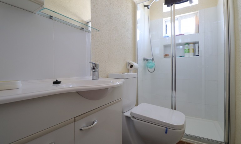 Herverkoop - Huis -
Torrevieja* - Torretas