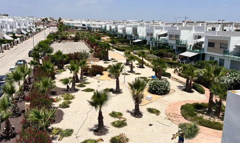 Revente - Appartement / Flat -
Entre Naranjos Vistabella Golf