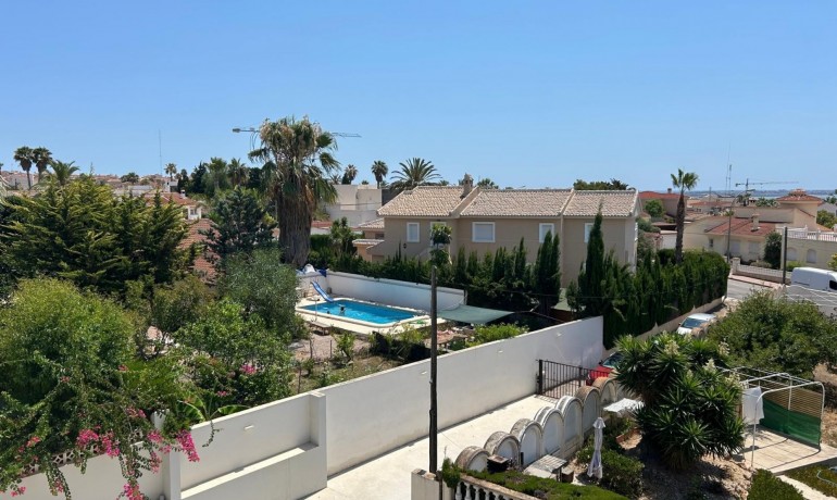 Herverkoop - Villa -
Cuidad Quesada* - Rojales