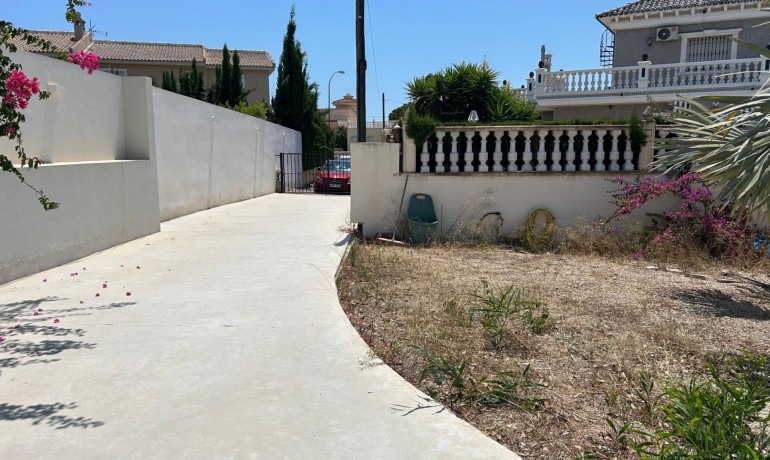 Herverkoop - Villa -
Cuidad Quesada* - Rojales