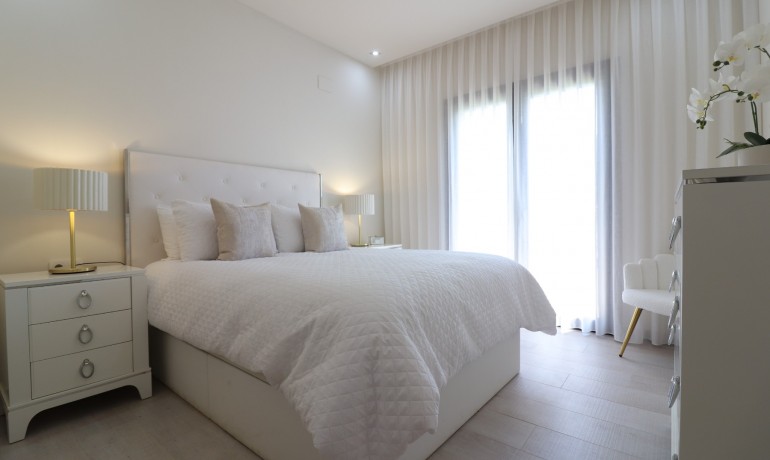 Herverkoop - Villa -
Algorfa* - La Finca Golf Resort